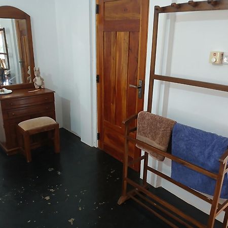 Donkey Clinic And Education Center Apartment Mannar Exterior photo